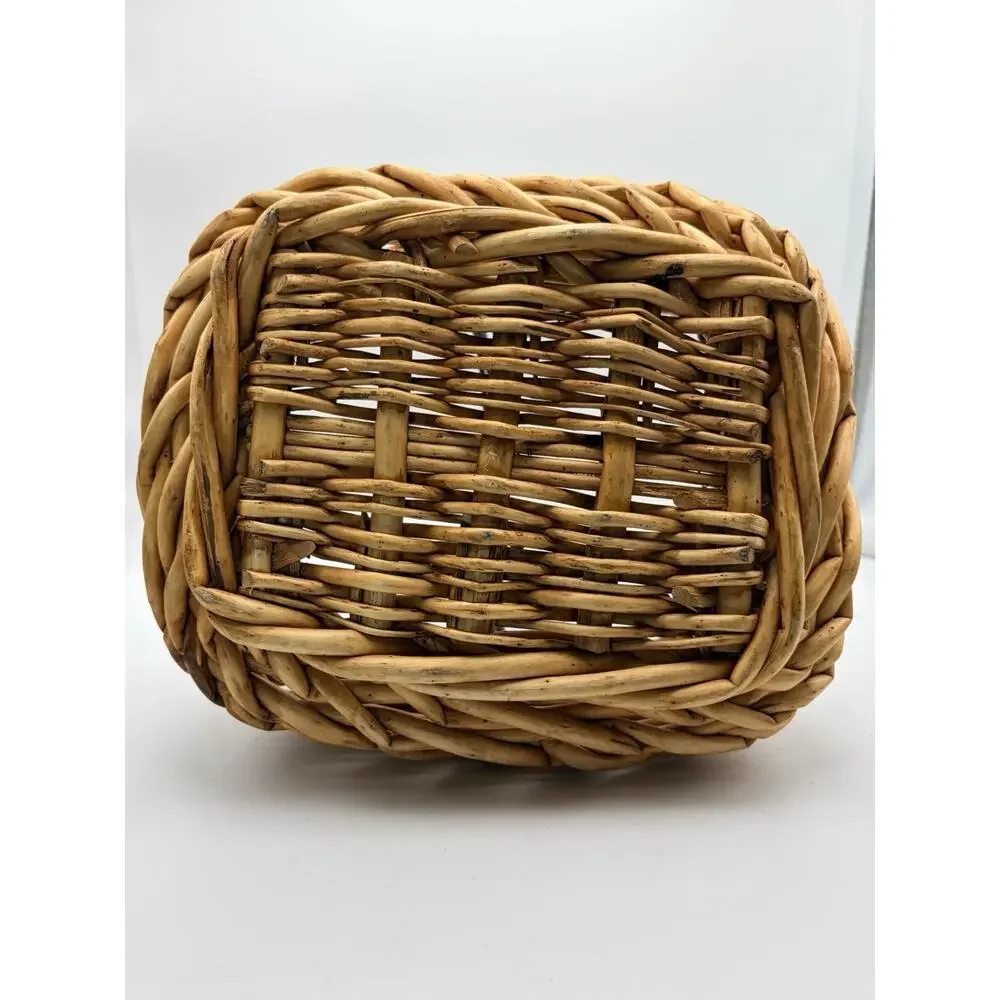 Bamboo Straw Basket With Metal Twisted Handle 8